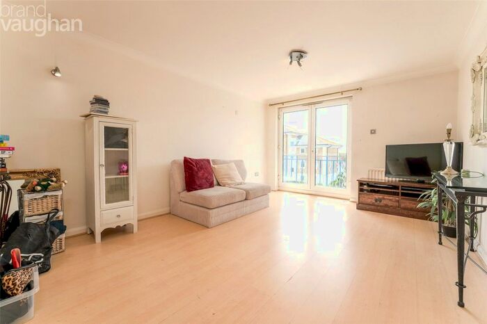 2 Bedroom Flat To Rent In Victory Mews, The Strand, Brighton, BN2