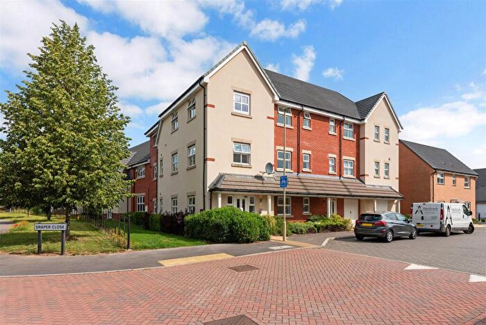 2 Bedroom Flat For Sale In Draper Close, Andover, SP11