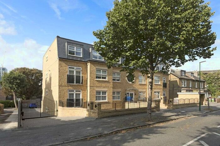 1 Bedroom Flat To Rent In Cavendish Road, Sutton, Surrey, SM2