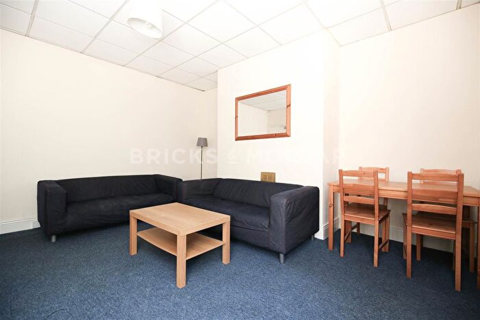 4 Bedroom Terraced House To Rent In Deuchar Street, Sandyford, Newcastle Upon Tyne, NE2