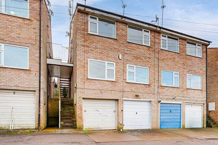 2 Bedroom Flat For Sale In Beckett Court, Gedling, NG4