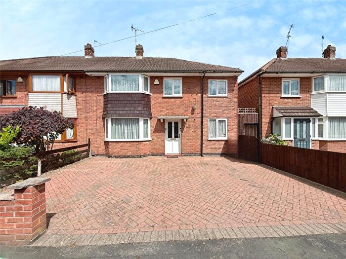 5 Bedroom Semi-Detached House For Sale In Ferndale Road, Thurmaston, Leicester, LE4