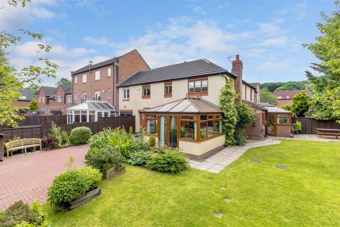 4 Bedroom Mews For Sale In Acorn Way, Pool In Wharfedale, Otley, LS21