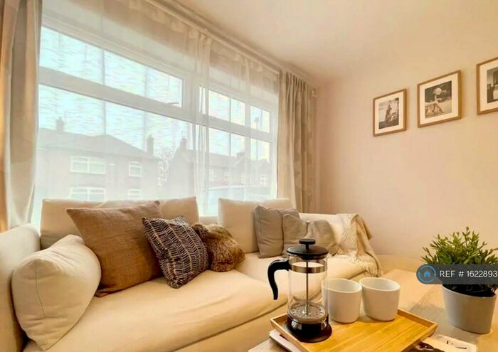 4 Bedroom Terraced House To Rent In Hassop Avenue, Salford, M7