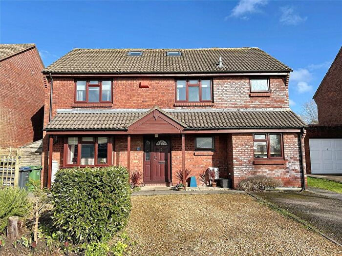 5 Bedroom Detached House For Sale In The Knoll, Westbury, BA13