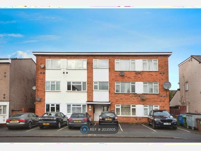 2 Bedroom Flat To Rent In Rainsford Lane, Chelmsford, CM1