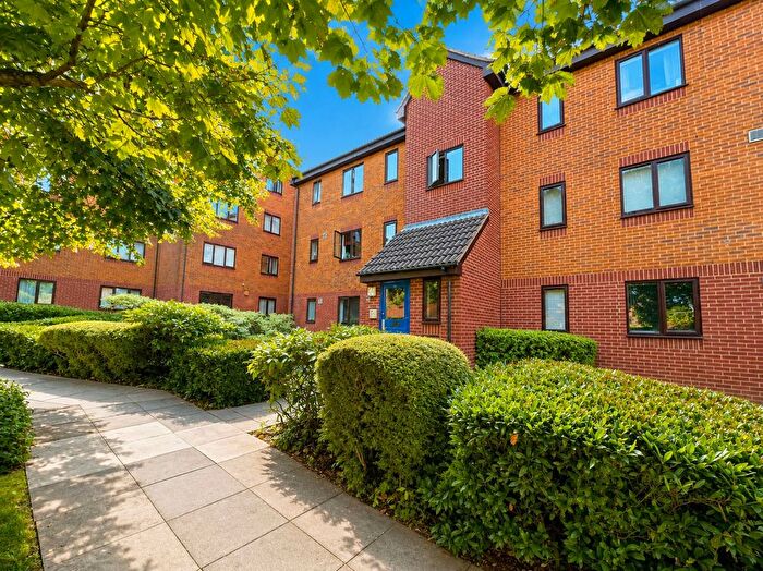 1 Bedroom Flat To Rent In Rowallan Court, London, SE6
