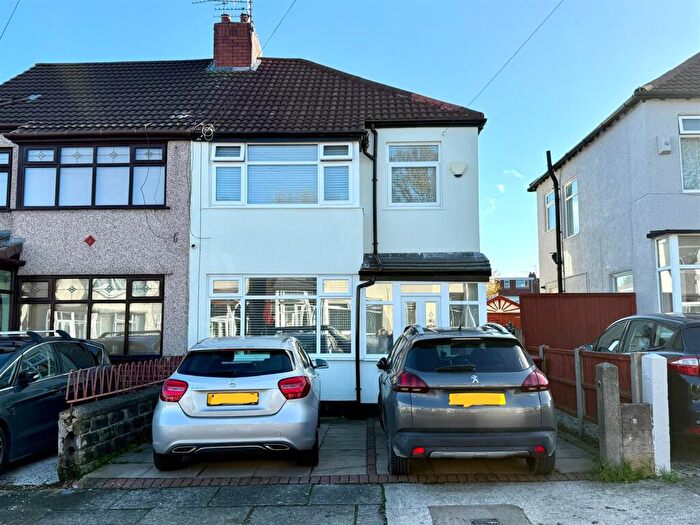 3 Bedroom Semi-Detached House For Sale In Gordon Dive, Liverpool, L14