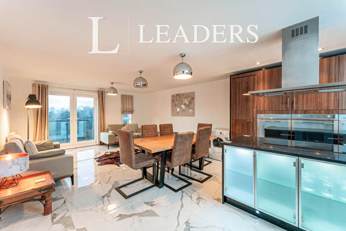 2 Bedroom Apartment To Rent In Saddlery Way, CH1