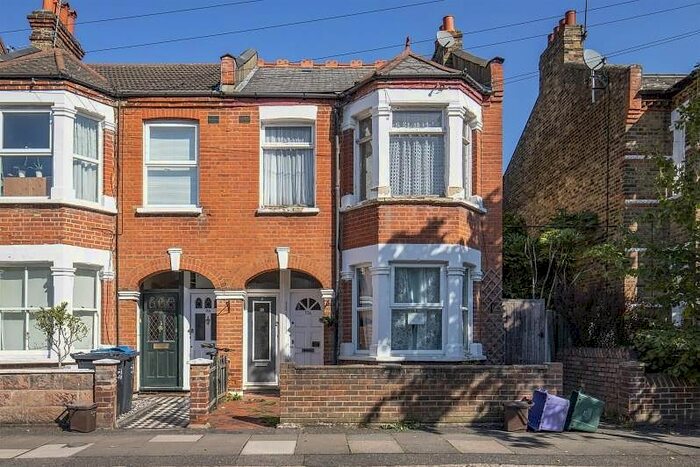 2 Bedroom Flat To Rent In Ridley Road, Wimbledon, SW19