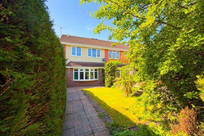3 Bedroom Semi Detached House For Sale In Glyn Rhosyn, Pentwyn, CF23