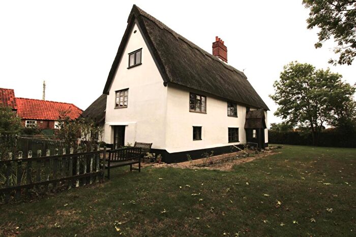 4 Bedroom Semi Detached House To Rent In Yoxford, IP17