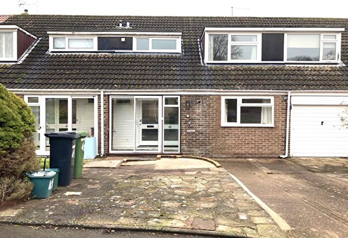 3 Bedroom Terraced House To Rent In Leatherhead, KT22