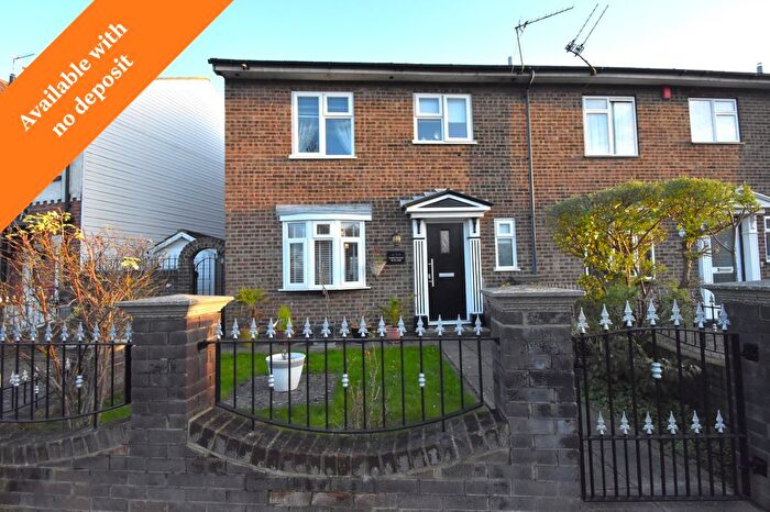 3 Bedroom Semi-Detached House To Rent In Northern Parade, Portsmouth, Hampshire, PO2