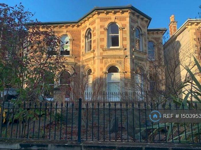 1 Bedroom Flat To Rent In Oakfield Road, Bristol, BS8