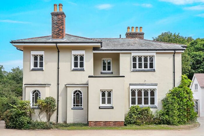 3 Bedroom Apartment For Sale In Hall Lane, Shenfield, Brentwood, CM15