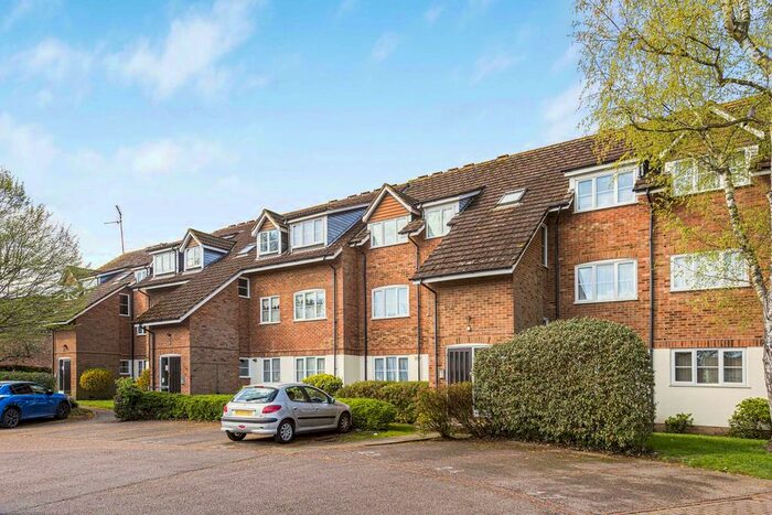 Studio To Rent In Flamstead End Road, Cheshunt, Waltham Cross, EN8