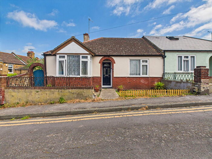 2 Bedroom Semi-Detached Bungalow For Sale In Upper Dumpton Park Road, Ramsgate, CT11