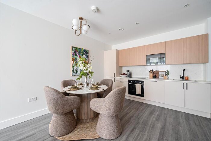 2 Bedroom Apartment For Sale In Novello, Belmont Place, Maidenhead, SL6