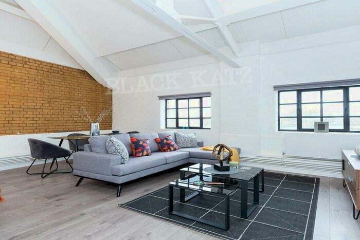 3 Bedroom Flat To Rent In Springfield House Lofts-tyssen Street, E8