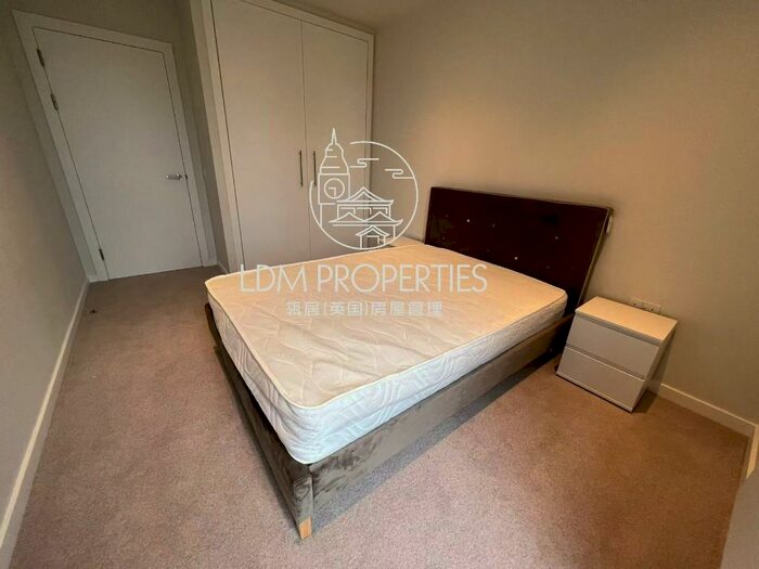 2 Bedroom Apartment To Rent In Aspin Lane, Manchester, M4