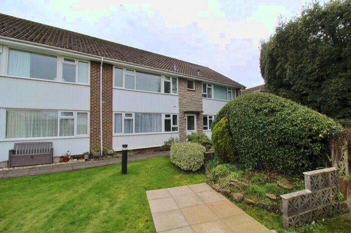 1 Bedroom Flat To Rent In Bure Park, Mudeford, Christchurch, BH23