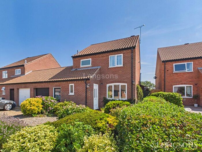 3 Bedroom Link Detached House For Sale In Sutton Road, Swaffham, PE37