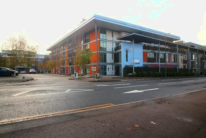 2 Bedroom Flat To Rent In Whippendell Road, Watford, WD18