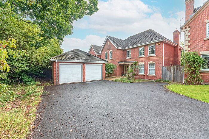 5 Bedroom Detached House To Rent In Rayner Drive, Arborfield, Reading, RG2