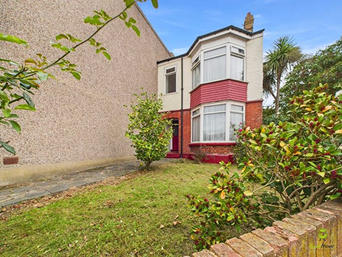 2 Bedroom End Of Terrace House For Sale In Napier Road, Belvedere, Kent, DA17