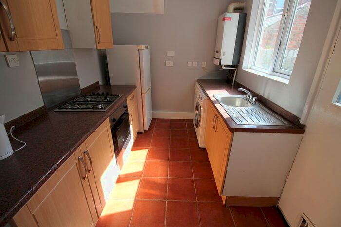 2 Bedroom Flat To Rent In Salters Road, Gosforth, NE3