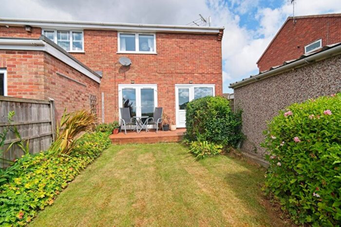 3 Bedroom Semi-Detached House For Sale In Rutland Road, Westwood, Nottingham, NG16