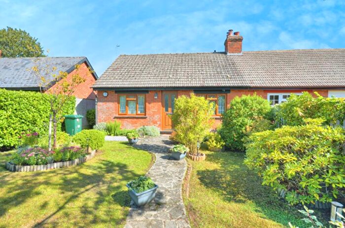 2 Bedroom Bungalow For Sale In June Lane, Midhurst, West Sussex, GU29
