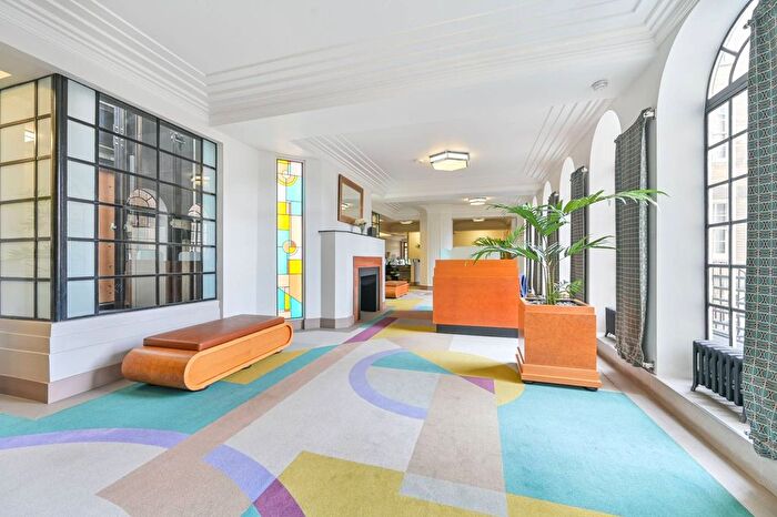 1 Bedroom Flat To Rent In Gloucester Place, Regent's Park, London, NW1