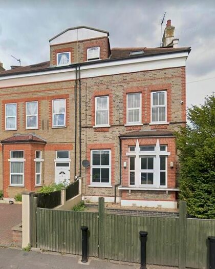 Studio To Rent In Church Street, London, N9