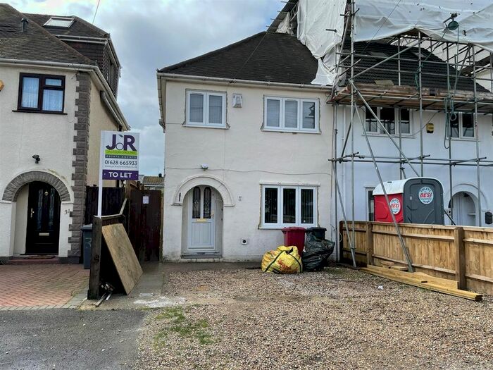 3 Bedroom Semi-Detached House To Rent In Charter Road, Cippenham, Slough, SL1