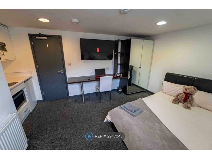 Studio To Rent In Dale Road, Birmingham, B29