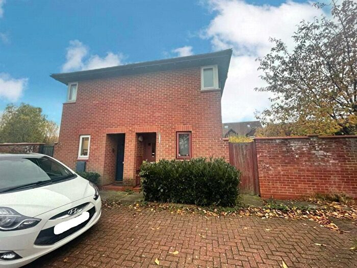 1 Bedroom Semi-Detached House To Rent In Stafford Grove, Shenley Church End, Milton Keynes, MK5