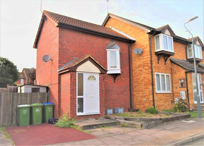 1 Bedroom End Of Terrace House To Rent In Drummond Close, Erith, DA8