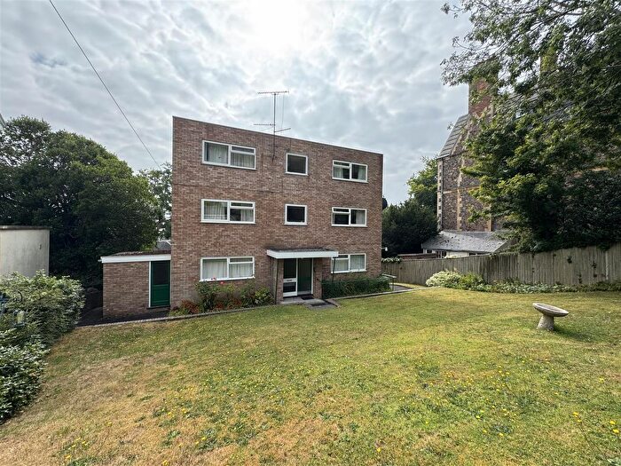 2 Bedroom Flat To Rent In Graham Road, Malvern, WR14