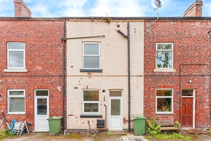 2 Bedroom Terraced House For Sale In Crab Lane, Newmillerdam, Wakefield, WF2