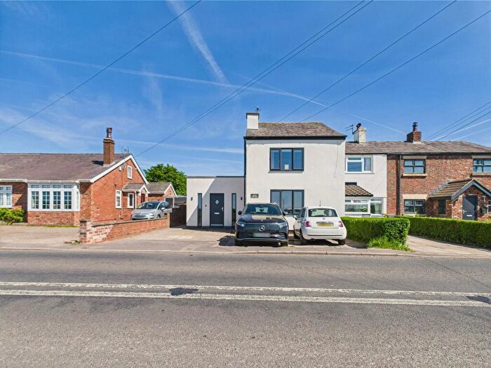 4 Bedroom Semi-Detached House For Sale In Wanisher Lane, Downholland, L39