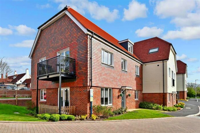 2 Bedroom Flat For Sale In Swallow Rise, Scaynes Hill, Haywards Heath, West Sussex, RH17