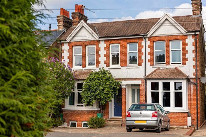 4 Bedroom Property For Sale In Blackborough Road, Reigate, RH2