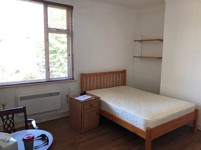 Studio To Rent In Windsor Road, Ealing, W5