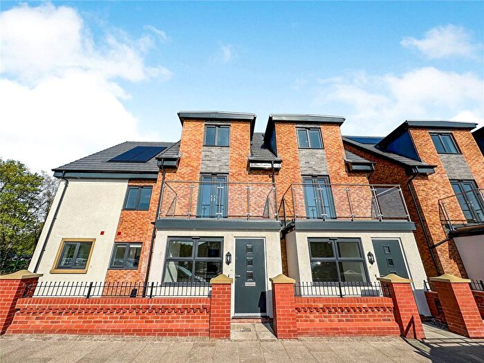 3 Bedroom End Of Terrace House To Rent In Plank Lane, Leigh, Greater Manchester, WN7