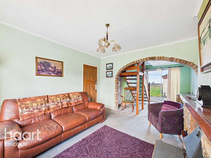 3 Bedroom Detached House For Sale In Holmes Lane, Dunholme, LN2