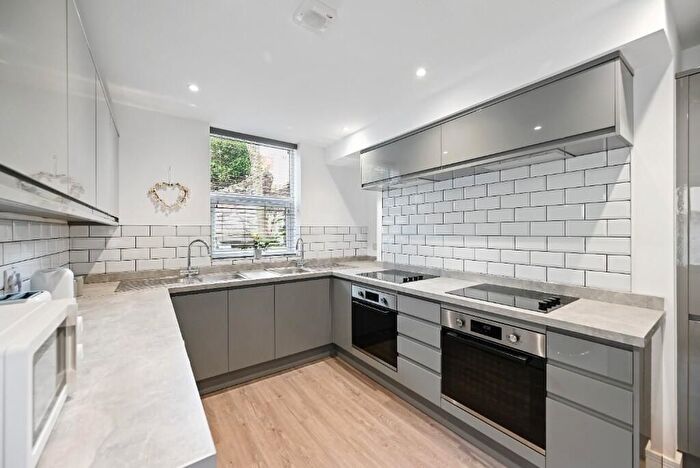 9 Bedroom Semi-Detached House To Rent In Brunswick Street, Sheffield, S10