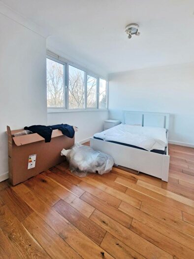1 Bedroom Maisonette To Rent In Douglas Road, Addlestone, KT15