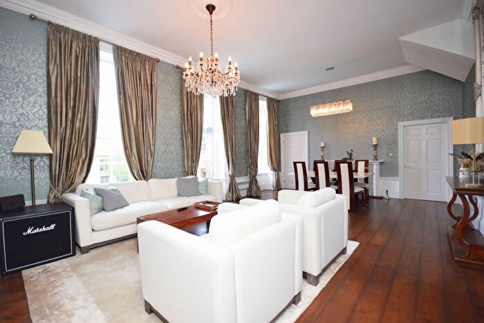 2 Bedroom Property To Rent In Low Petergate, York, YO1